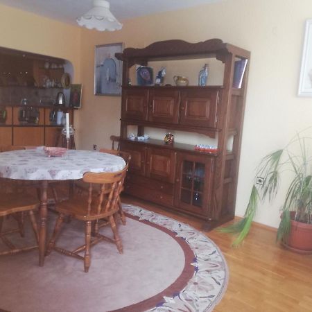 Apartments Anita Pomorie Bagian luar foto