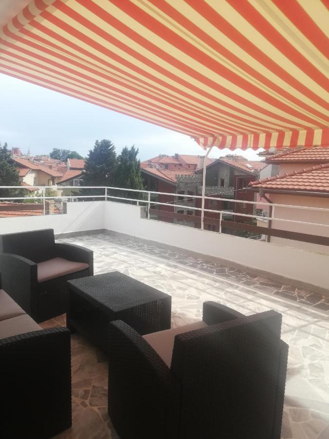 Apartments Anita Pomorie Bagian luar foto